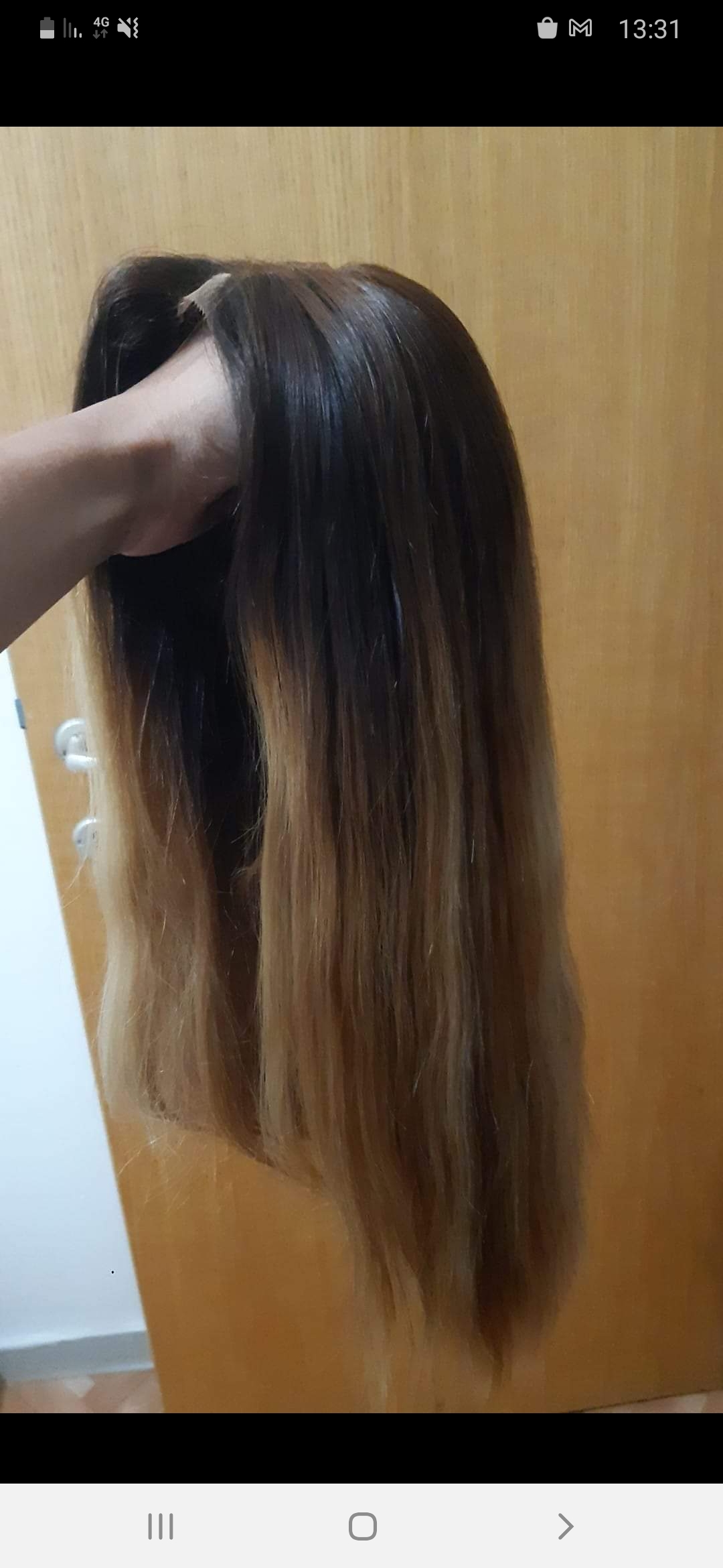 מוכרת את הפאה שלי